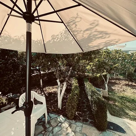 וילה A Touch Of Nature